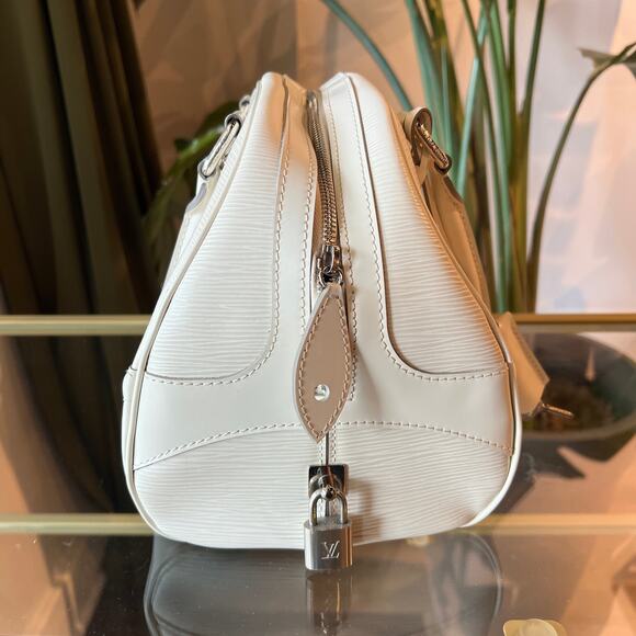 LOUIS VUITTON Ivory Epi Leather Montaigne PM Satchel - Picture 3 of 16